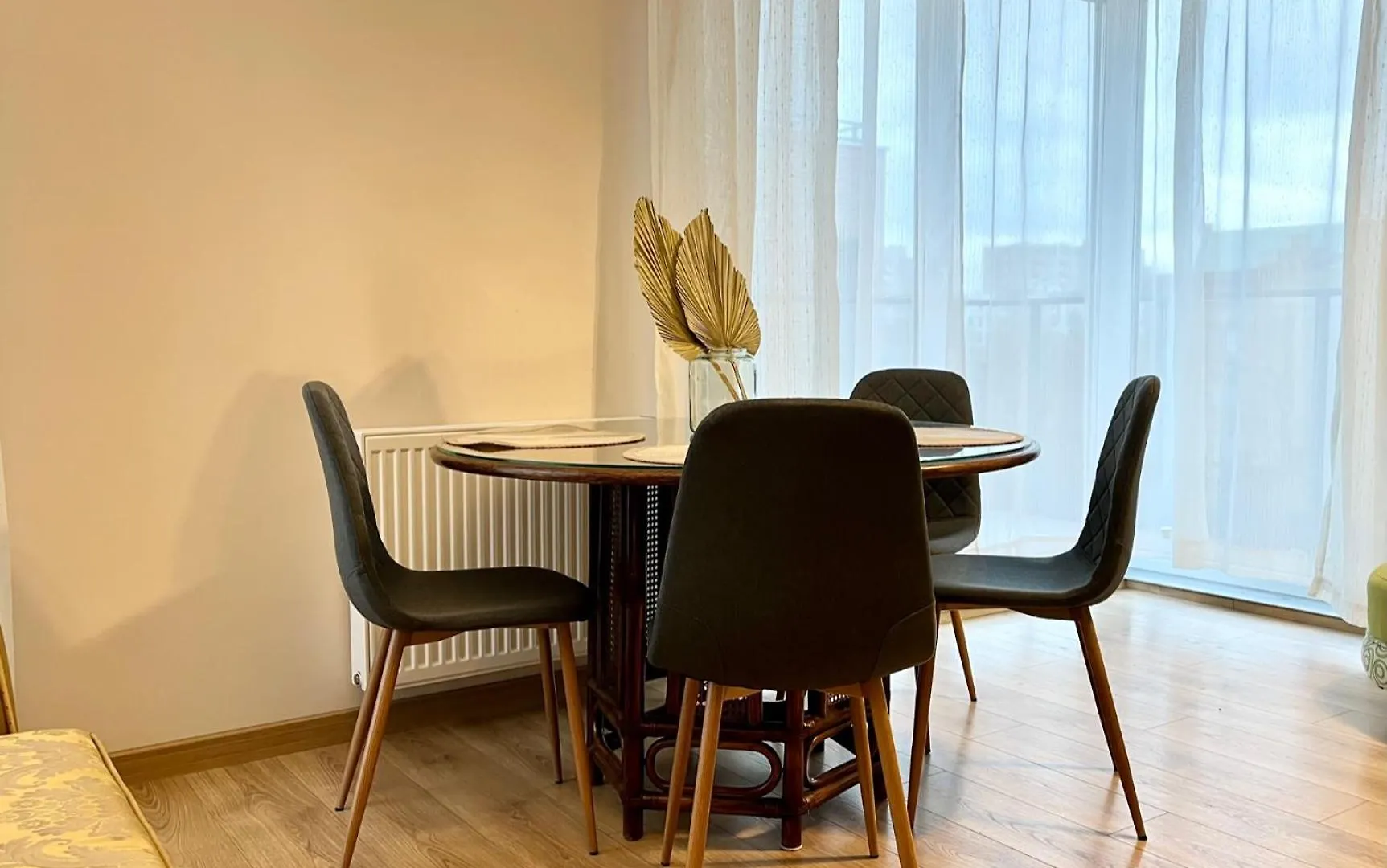 Oldtown Retro Apartment By Marina With Balcony For 6 People Gdansk