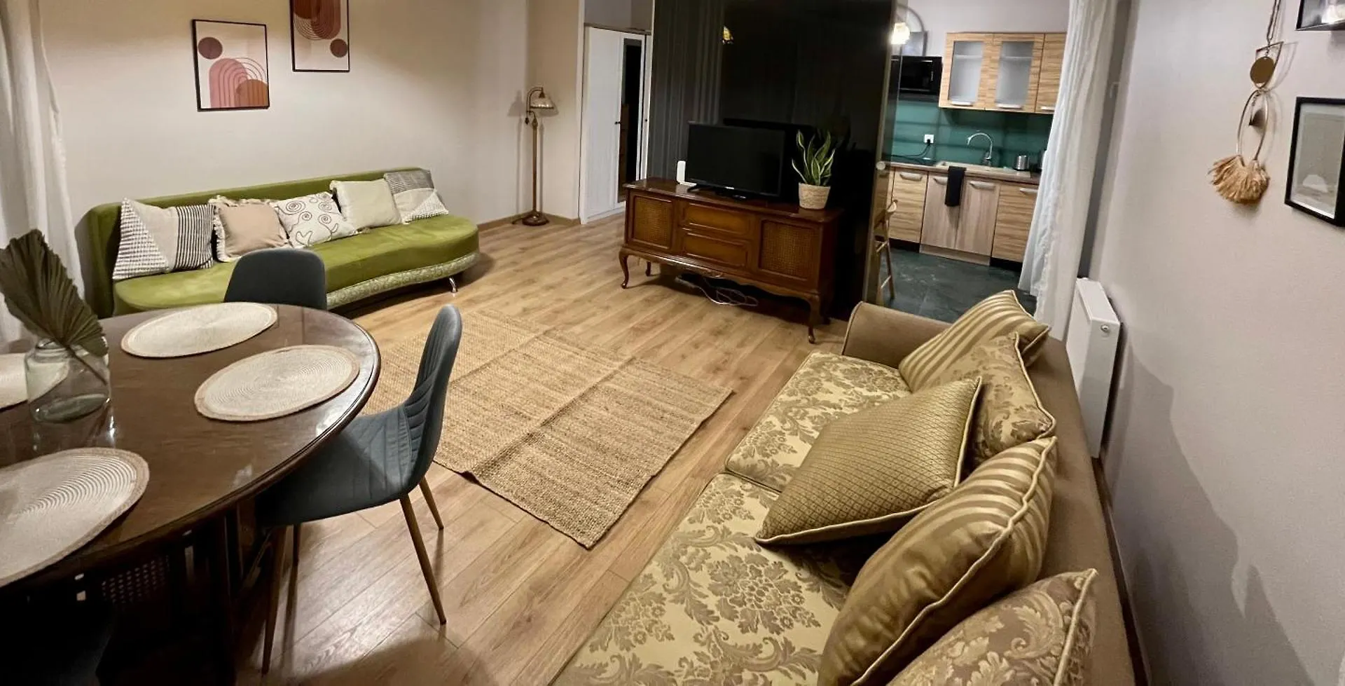 Oldtown Retro Apartment By Marina With Balcony For 6 People Gdańsk