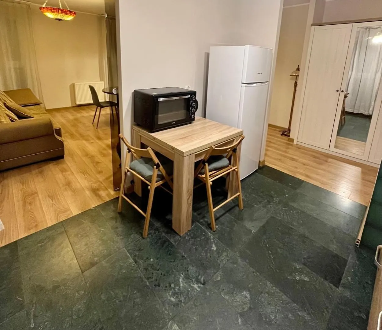 Oldtown Retro Apartment By Marina With Balcony For 6 People Gdansk Poland